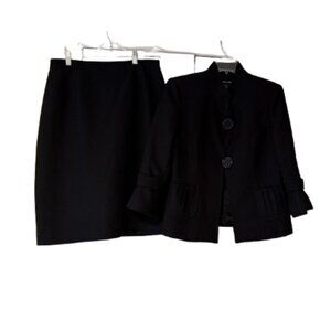 Ainsley & Aidan Black Two Piece Suit - Size 10